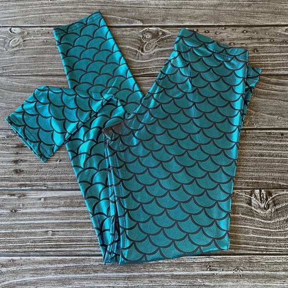 Mermaid Print Stretchy Metallic Fitted Leggings - Picture 3 of 6